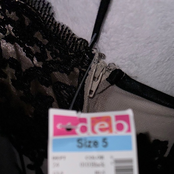 DEB mini dress. Size 5 NWT - Picture 13 of 13